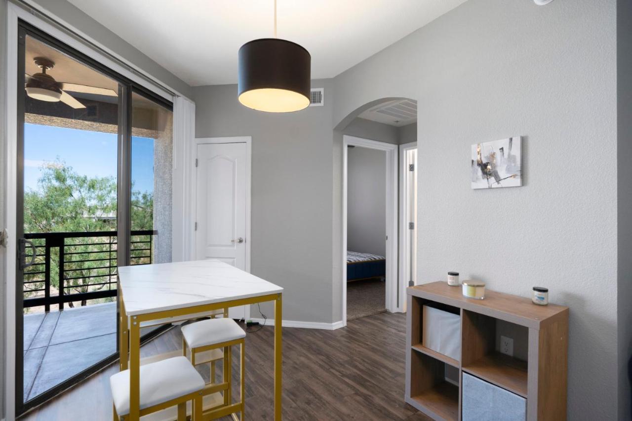 Luxury Mountain View 2Br With Balcony Located In Scottsdale Lägenhet Exteriör bild